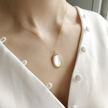 Load image into Gallery viewer, Sterling Silver Oval Shell Geometry Necklace